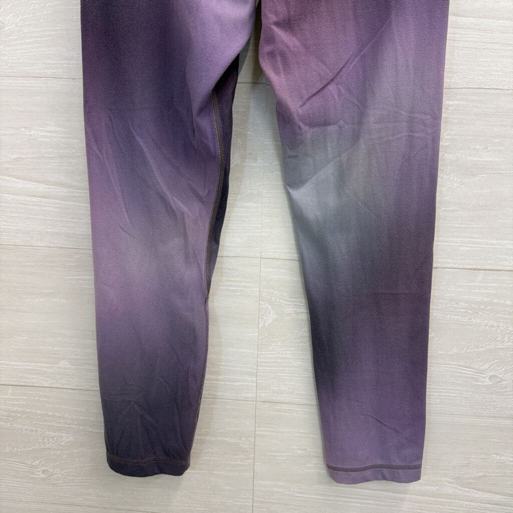Lululemon Purple/ Grey Print Athletic Leggings 4
