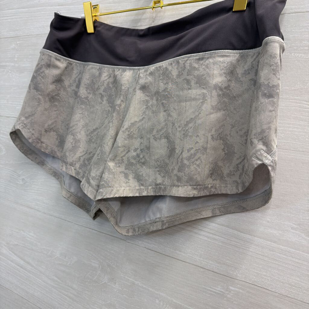 Vuori Grey Print Athletic Shorts Medium