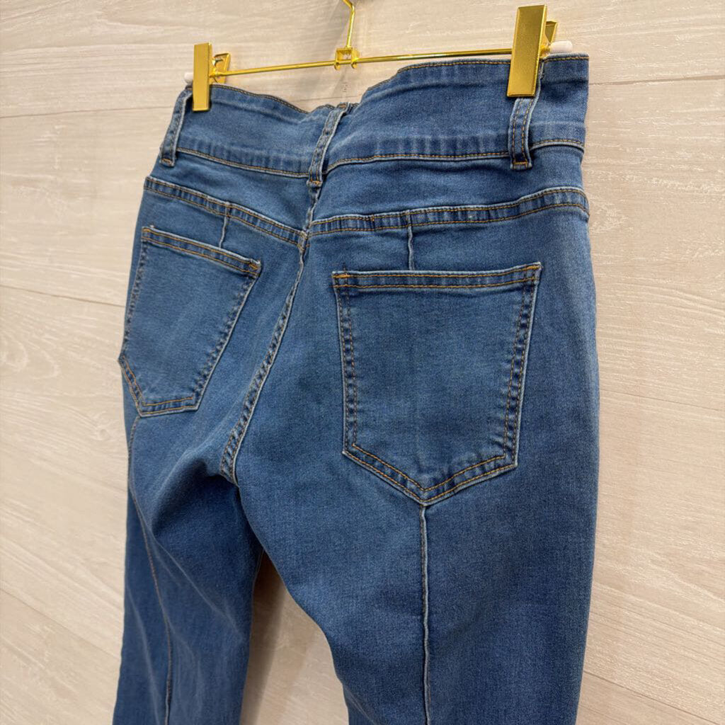 Edikted Medium Wash Flare Leg Jeans Medium
