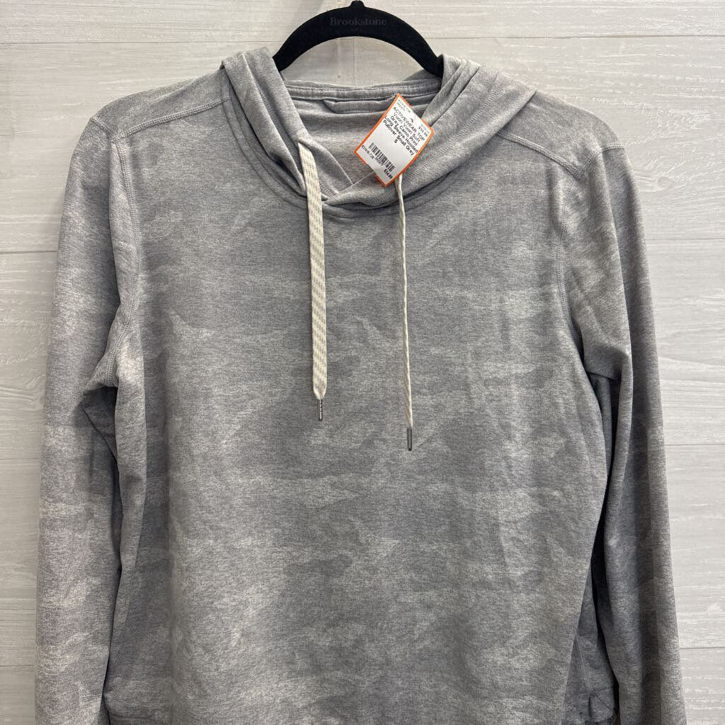 Vuori Soft Grey Camo Print Long Sleeve Hooded Pullover Small