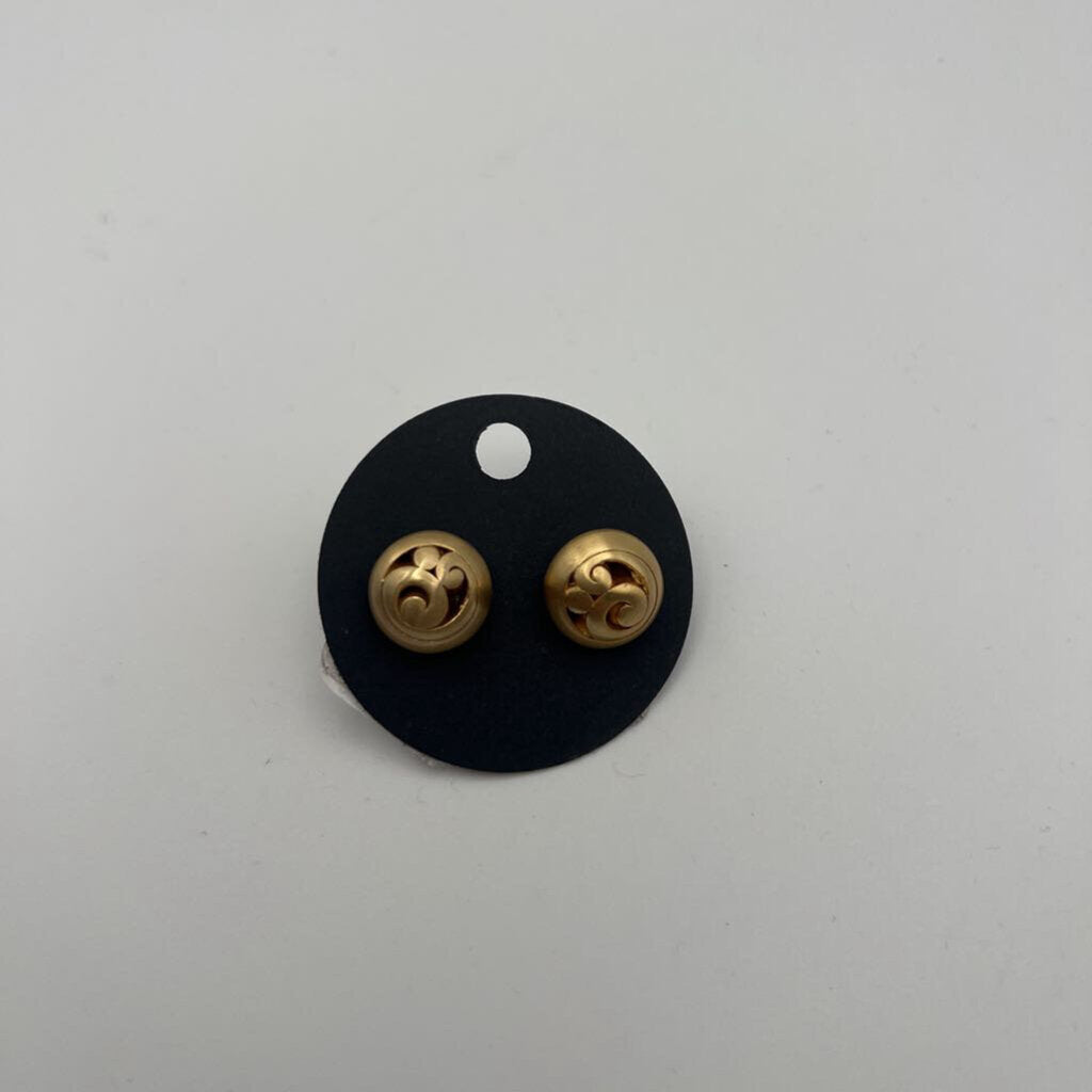 Gold Swirl Stud Earrings
