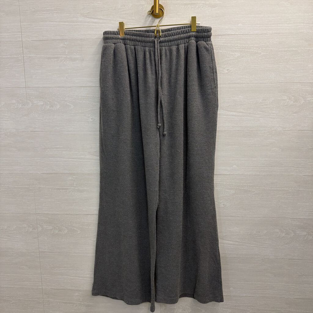 Dear Scarlett Grey Ribbed Knit Long Sleeve Top/ Wide Leg Pants Set Extra Large