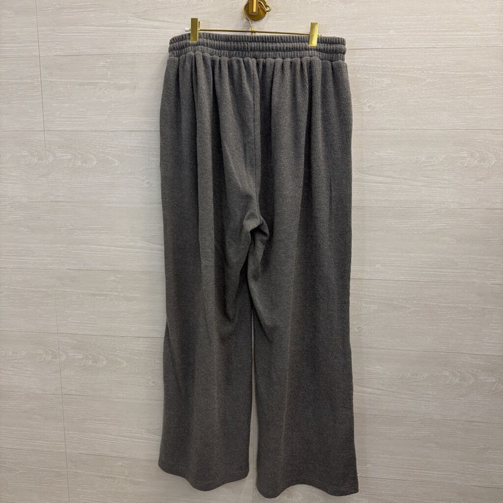 Dear Scarlett Grey Ribbed Knit Long Sleeve Top/ Wide Leg Pants Set Extra Large