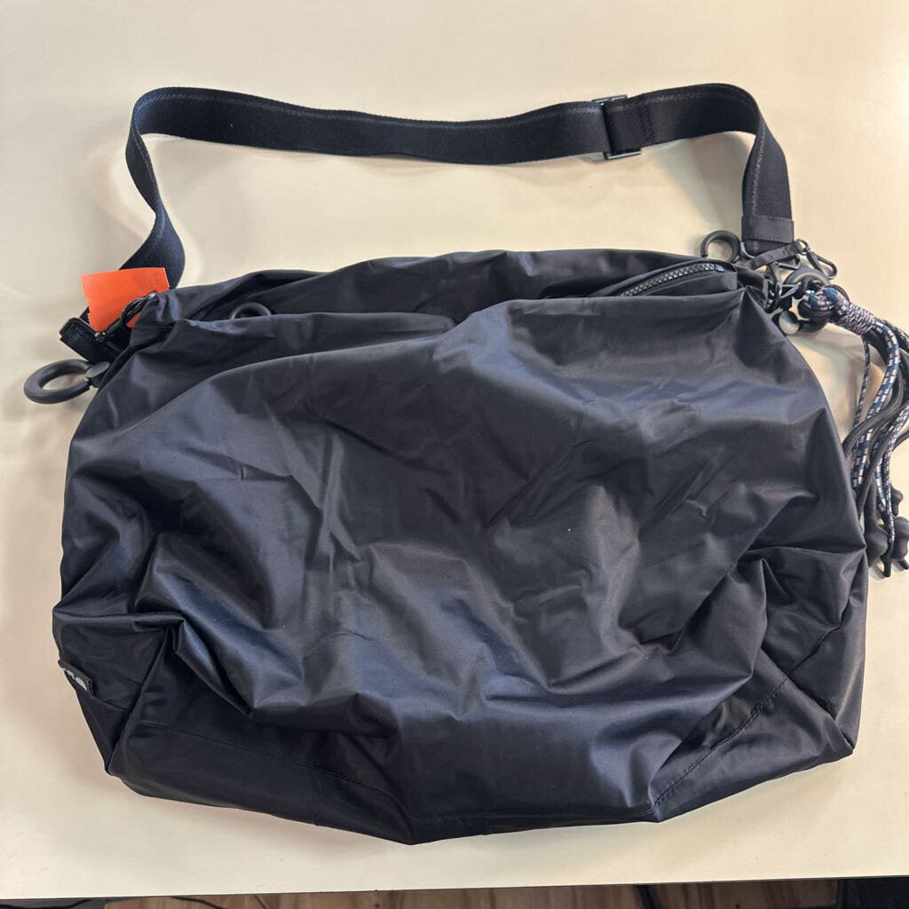 Hobo Black Nylon The Big Draw Crossbody Purse