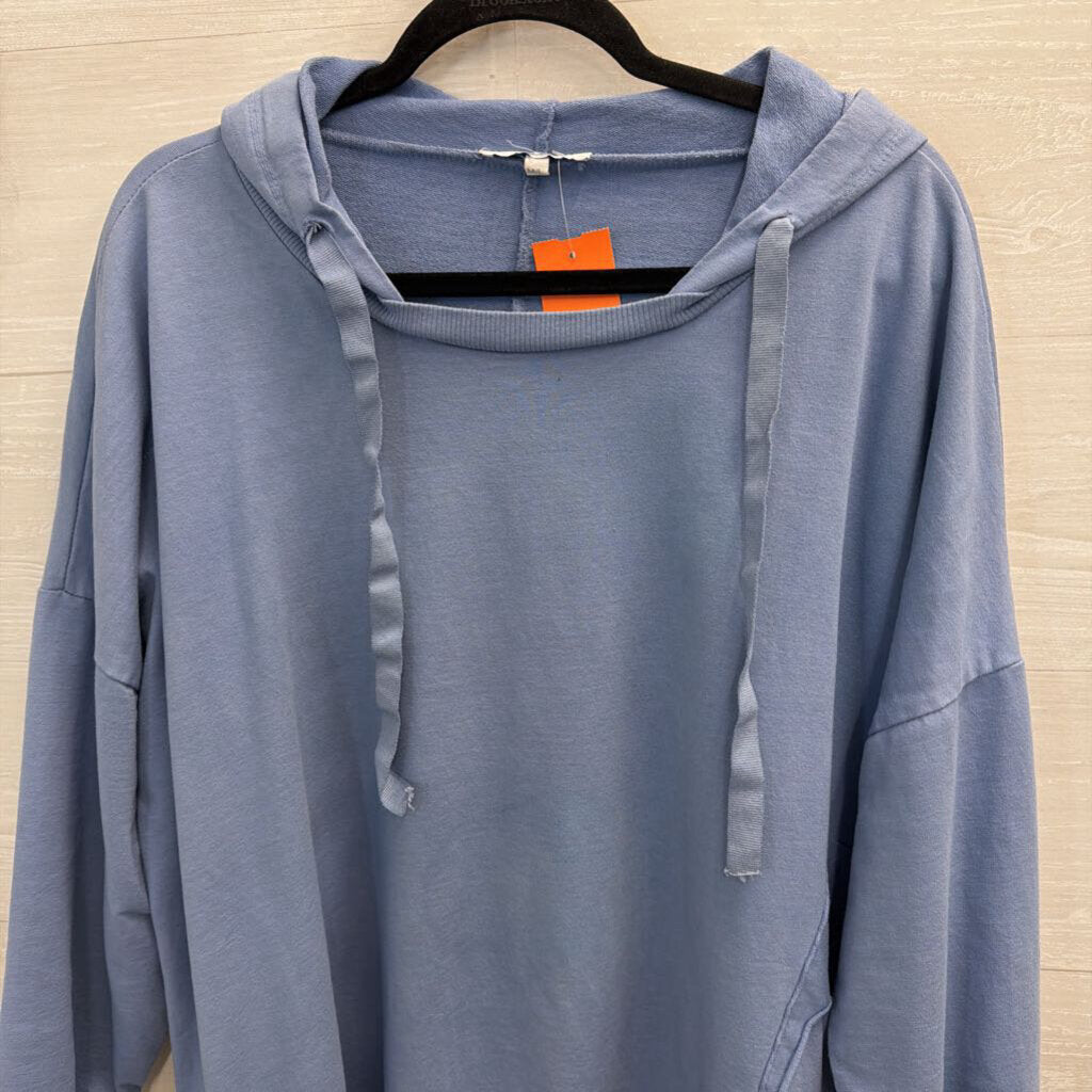 Tempo Paris Blue Long Sleeve Hooded Pullover Medium/ Large