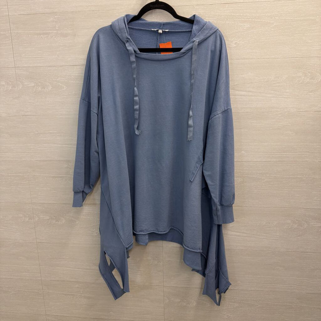 Tempo Paris Blue Long Sleeve Hooded Pullover Medium/ Large