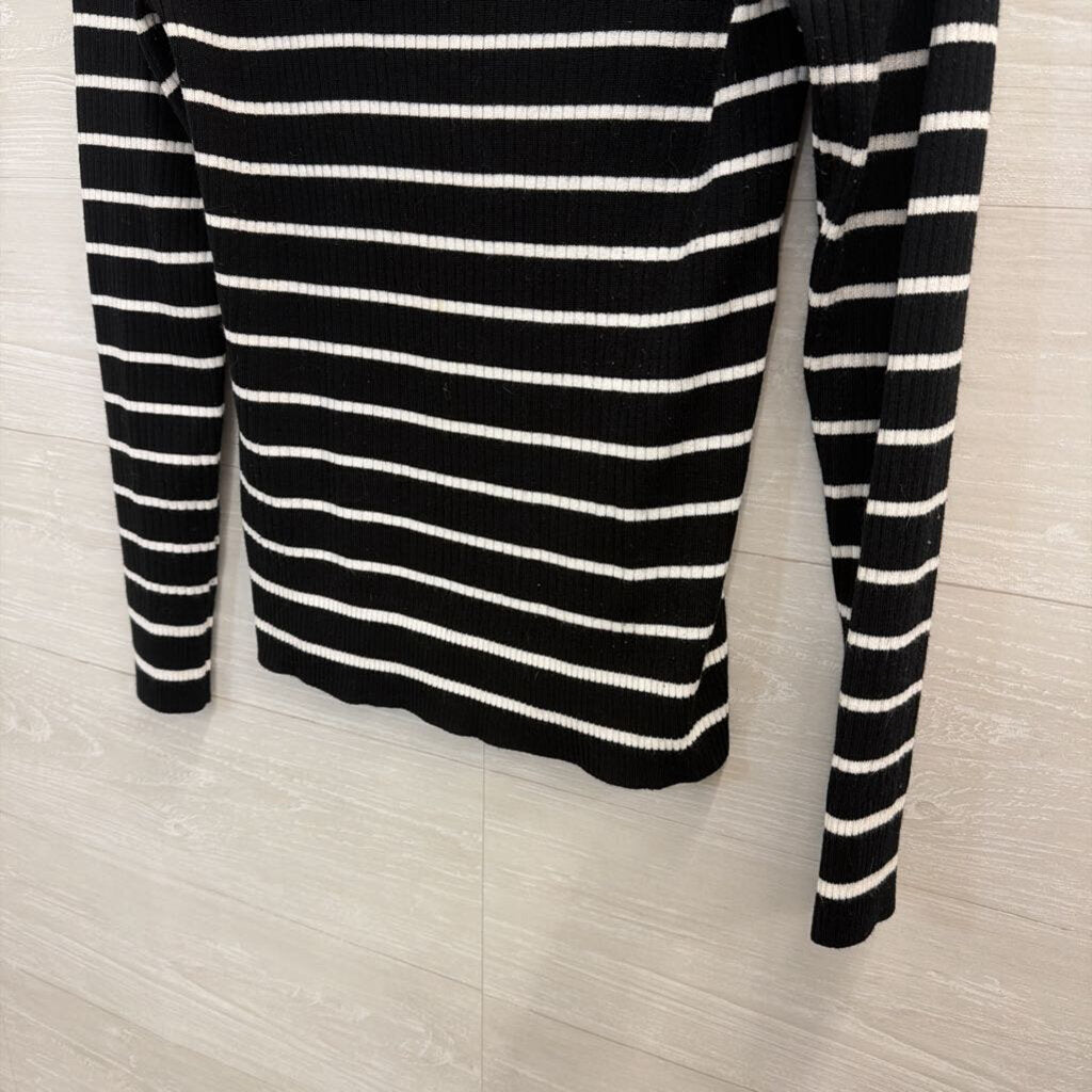 Magaschoni Black/ White Turtleneck Sweater Large