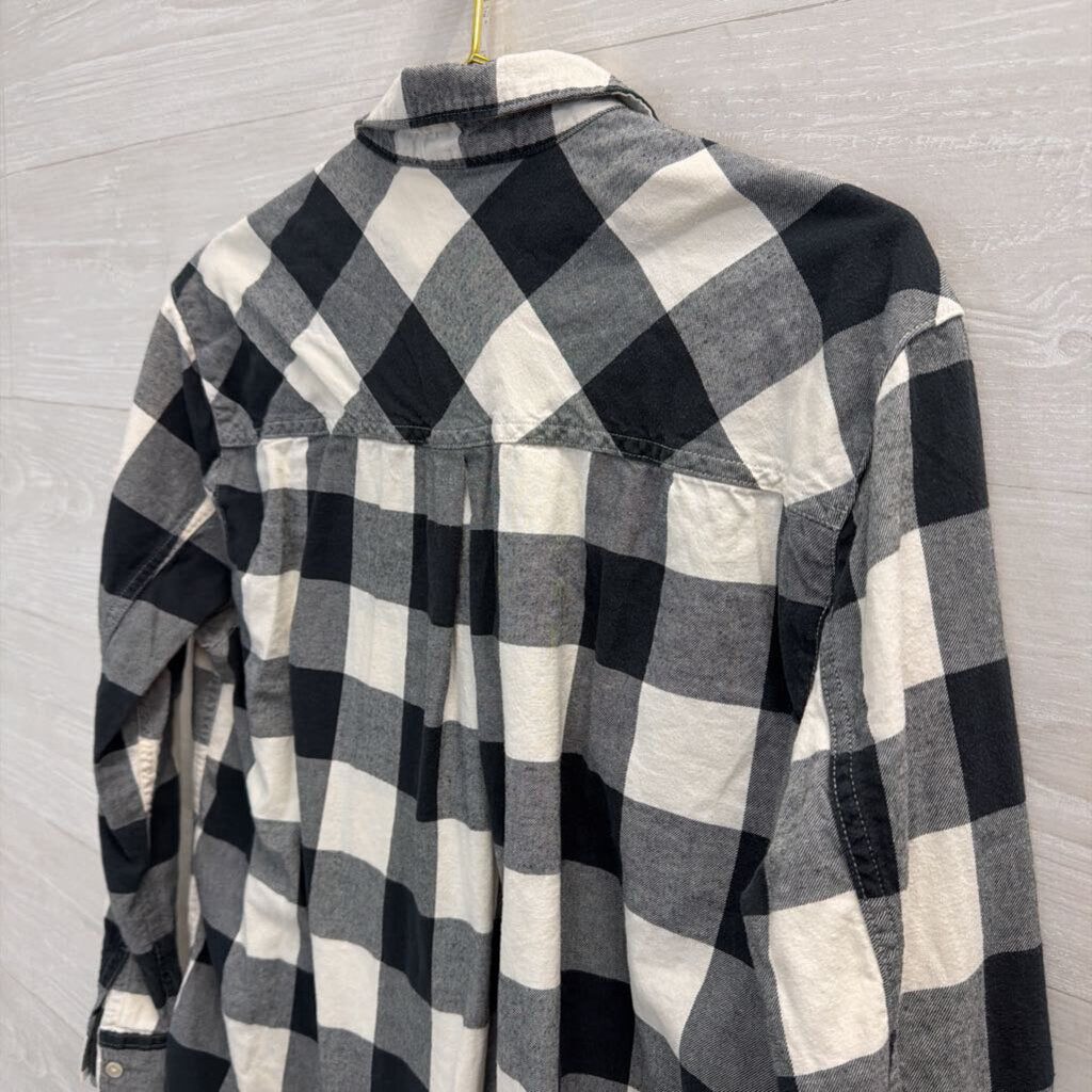 Eddie Bauer Black/ White Gingham Long Sleeve Button Down Top Medium