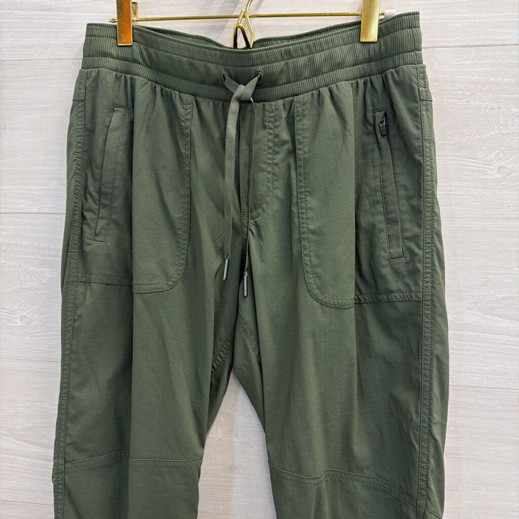 LL Bean Green Pull On Pants Small Petite