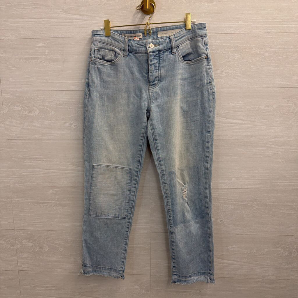 Pilcro Light Wash Hyphen Jeans 26