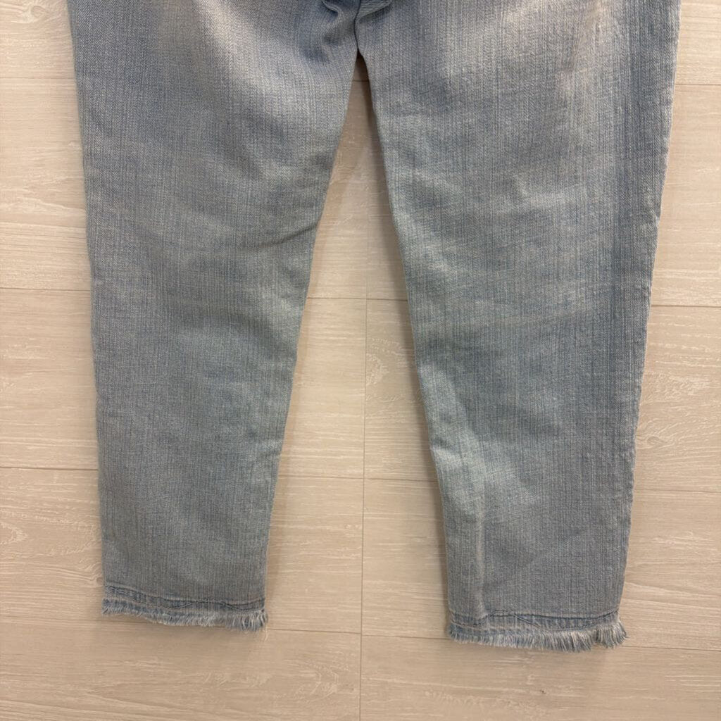 Pilcro Light Wash Hyphen Jeans 26