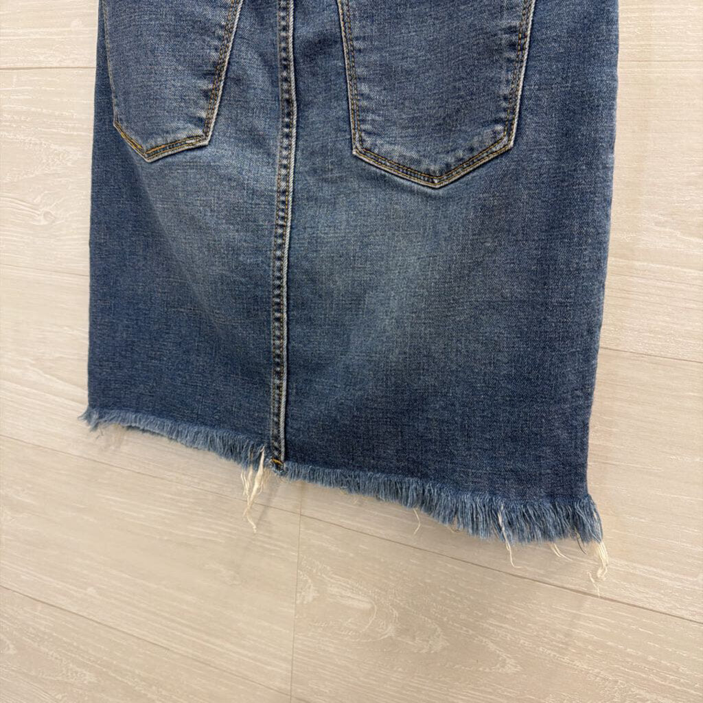 Medium Wash Denim Skirt 27
