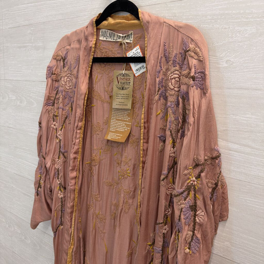 Magnolia Pearl Dusty Rose Floral Embroidered Kimono One Size