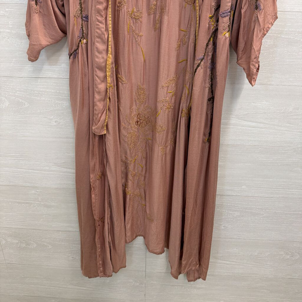 Magnolia Pearl Dusty Rose Floral Embroidered Kimono One Size