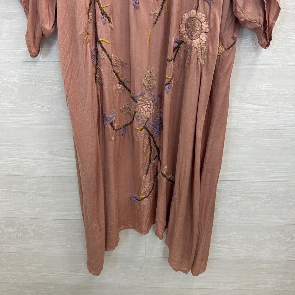 Magnolia Pearl Dusty Rose Floral Embroidered Kimono One Size