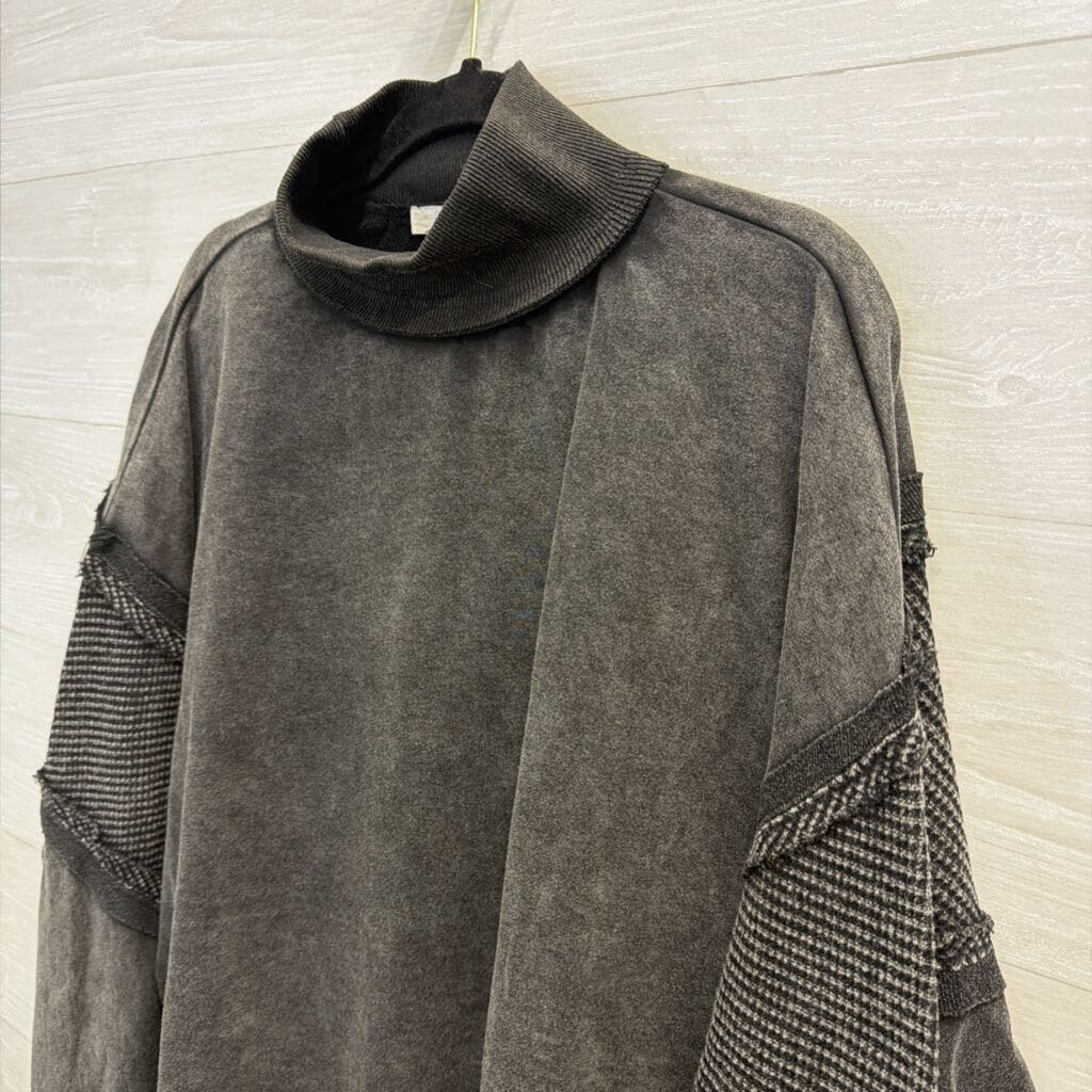 Oli and Hali Faded Black Textured Long Sleeve Top Medium