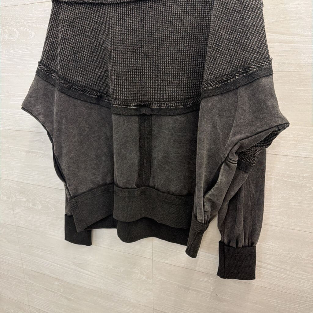 Oli and Hali Faded Black Textured Long Sleeve Top Medium