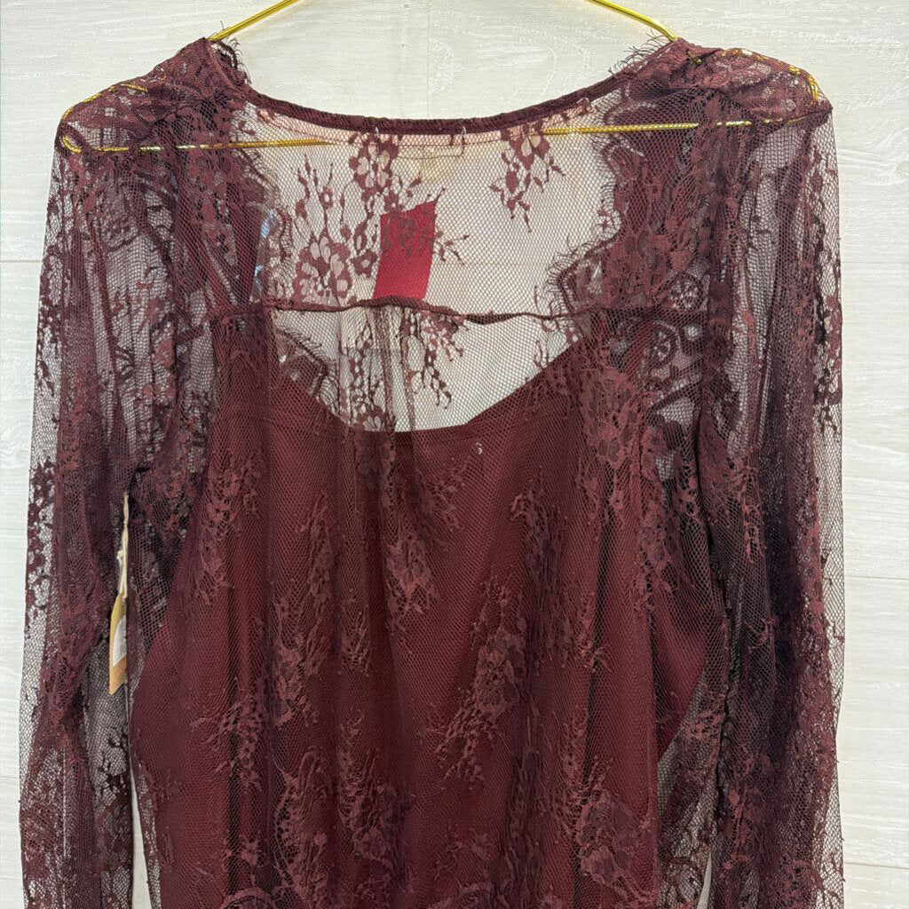 Taylor and Sage Burgundy Lace Long Sleeve Top Large