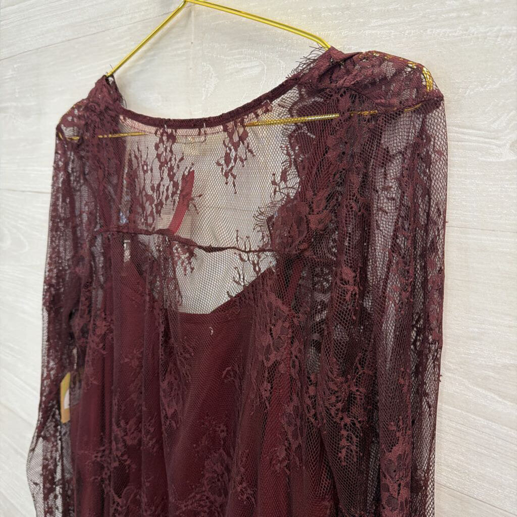Taylor and Sage Burgundy Lace Long Sleeve Top Large
