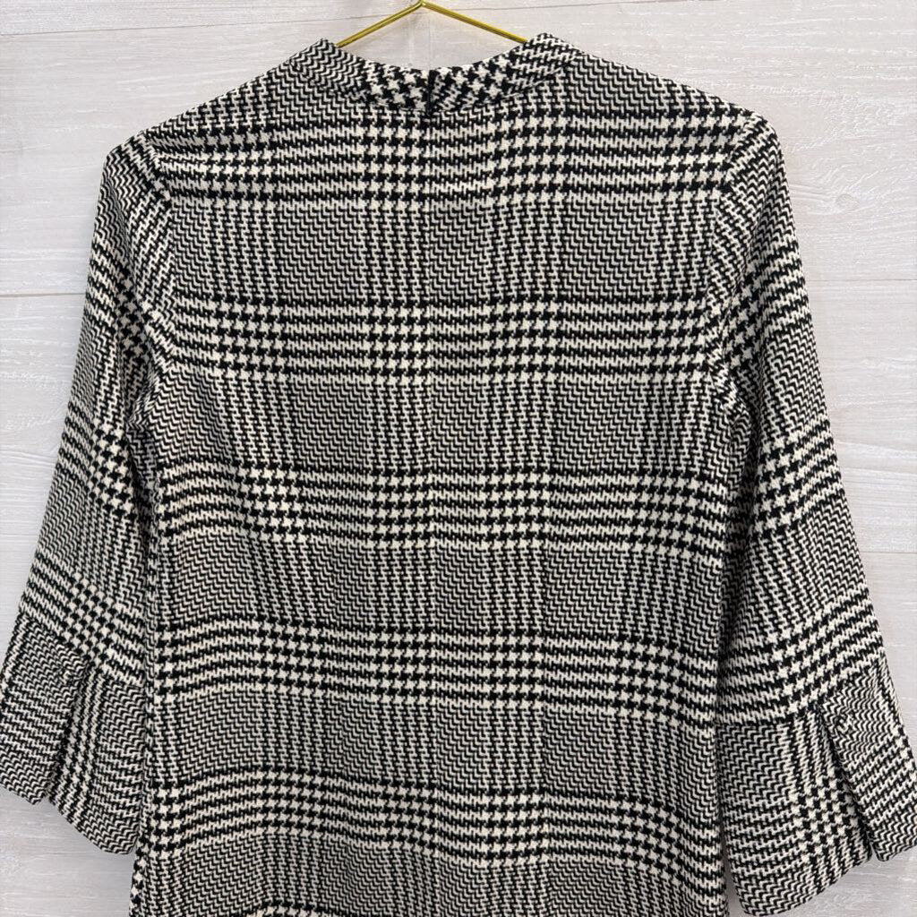 Black/ White Houndstooth Long Sleeve Dress 2