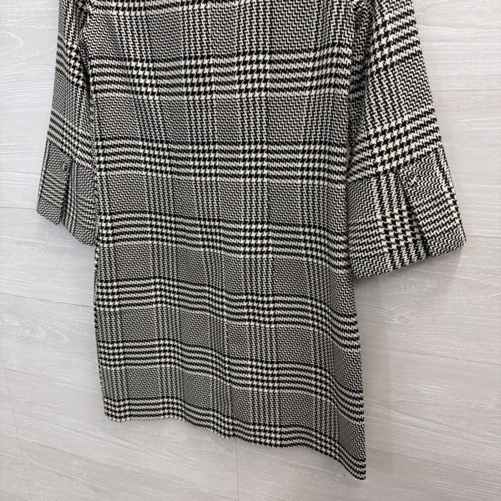 Black/ White Houndstooth Long Sleeve Dress 2
