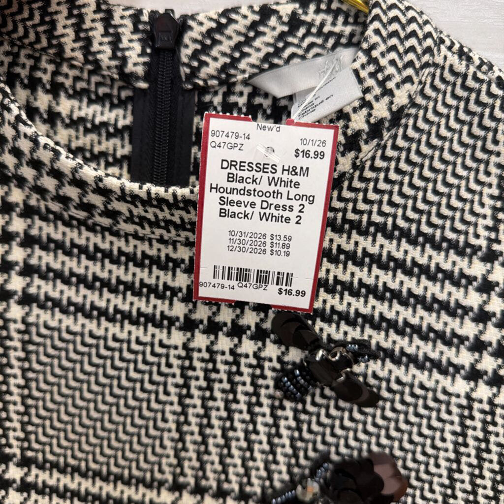 Black/ White Houndstooth Long Sleeve Dress 2