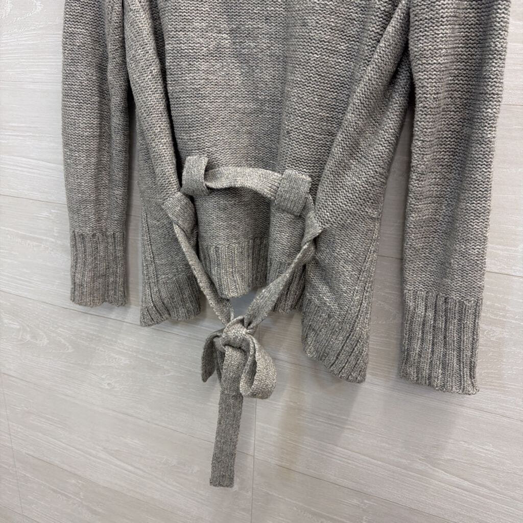 Banana Republic Grey Knit Tie Waist Sweater Extra Small