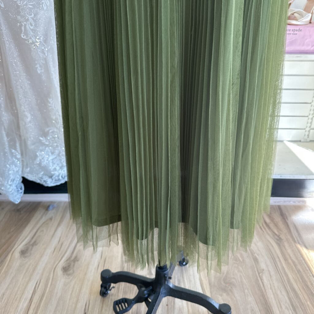 Ever Pretty Green Sequin and Tulle Dress 20