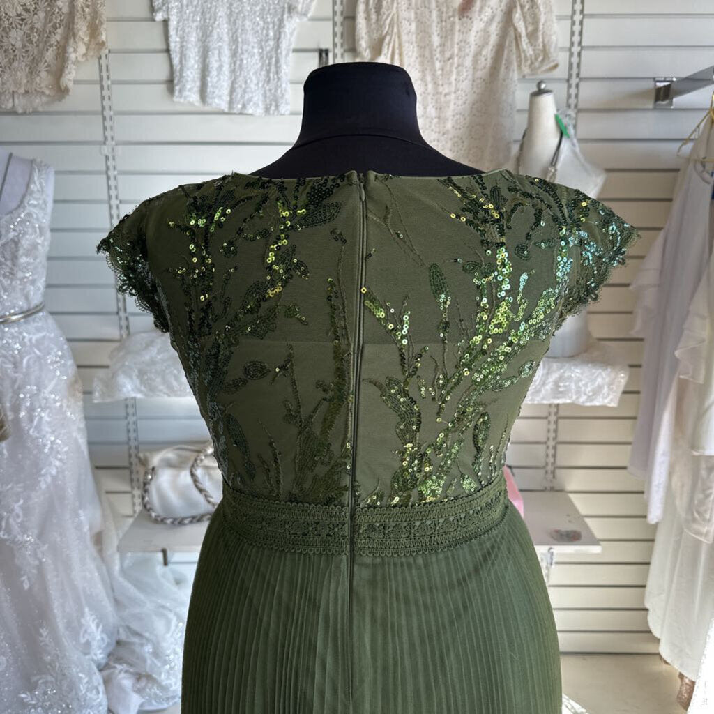 Ever Pretty Green Sequin and Tulle Dress 20
