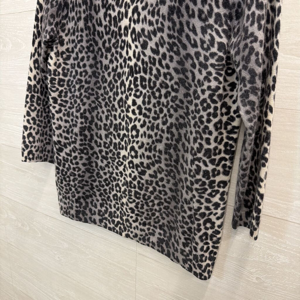 Talbots Grey Cashmere Leopard Print Long Sleeve Top Small