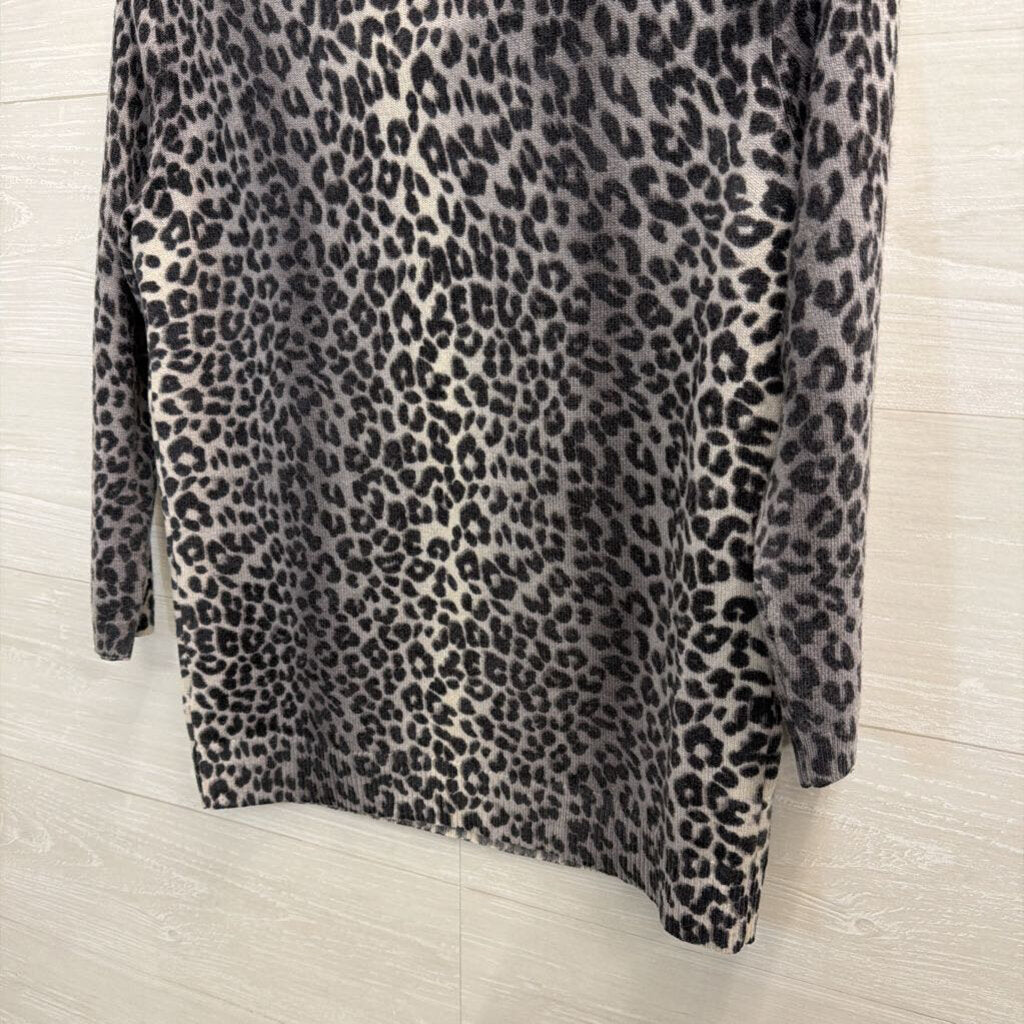 Talbots Grey Cashmere Leopard Print Long Sleeve Top Small
