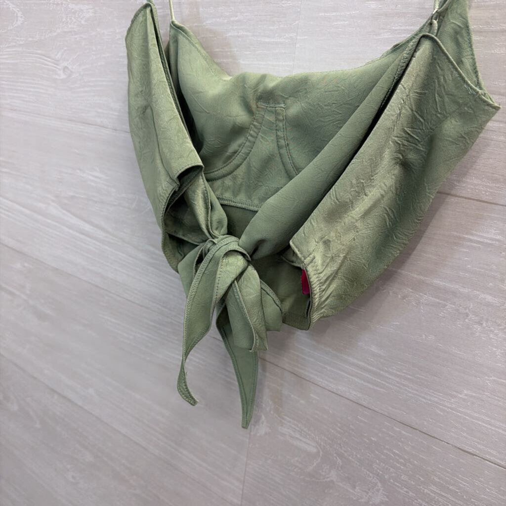 Out Front Under Green Cropped Tie Back Top Small