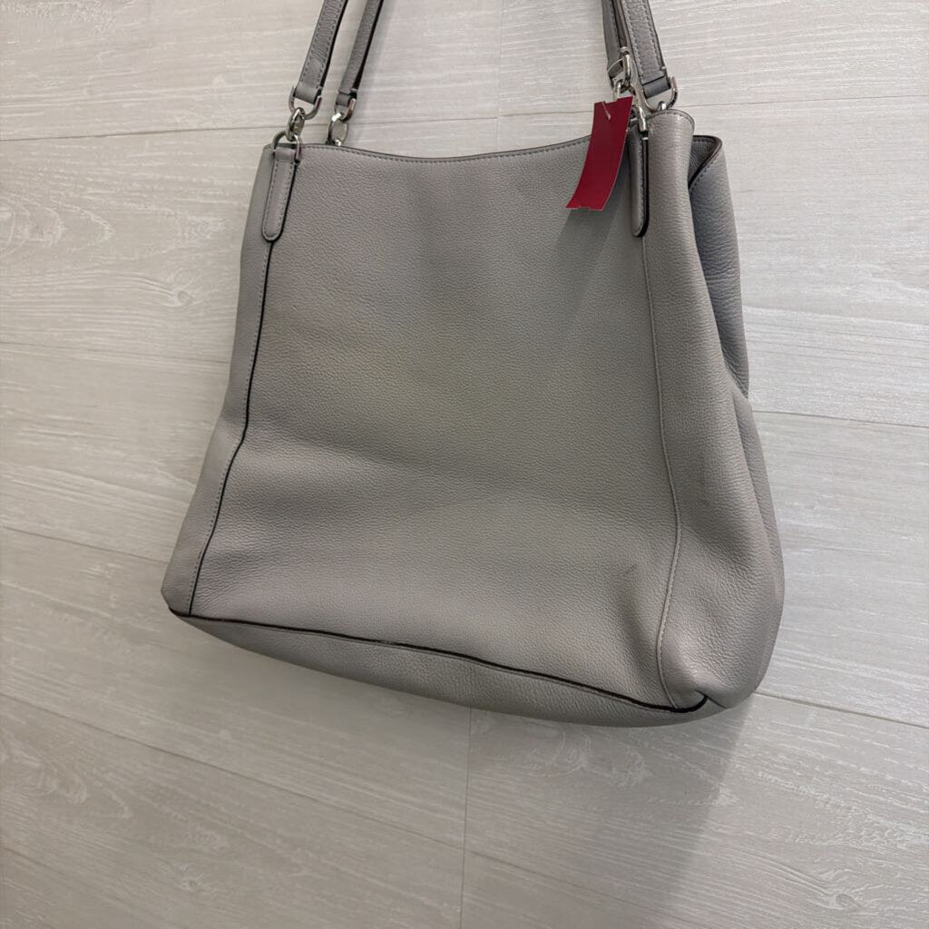 Kate Spade Grey Pebbled Leather Jackson Triple Compartment Shoulder Purse