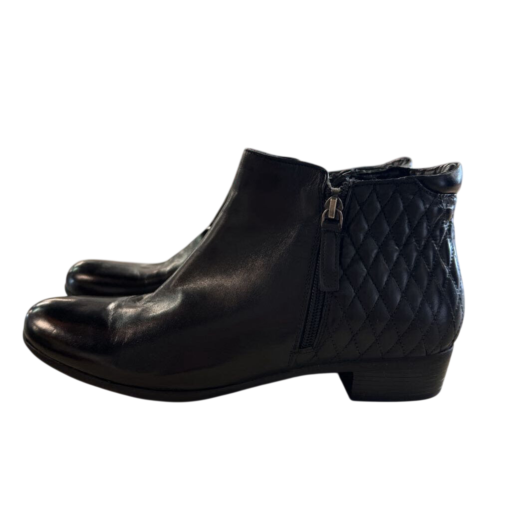 Trotters Black Leather Major Booties 11