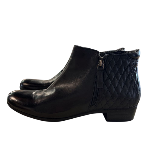 Trotters Black Leather Major Booties 11