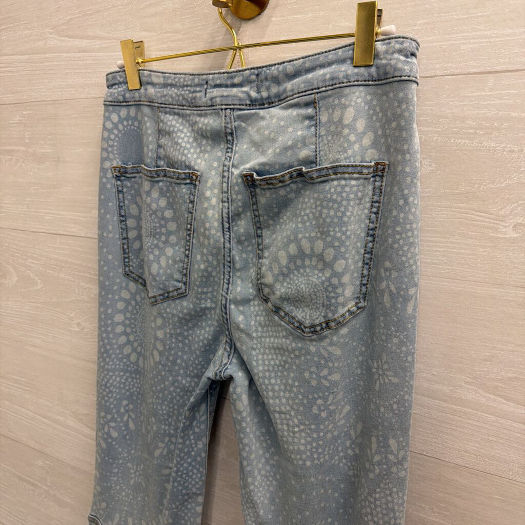 We The Free Blue Print Just Float On Flare Jeans 27