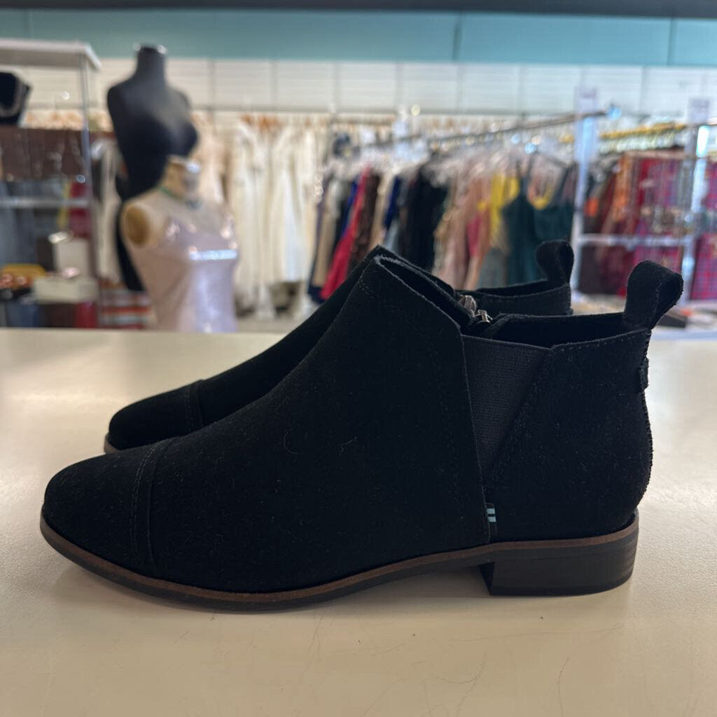 Toms Black Suede Reece Booties 8