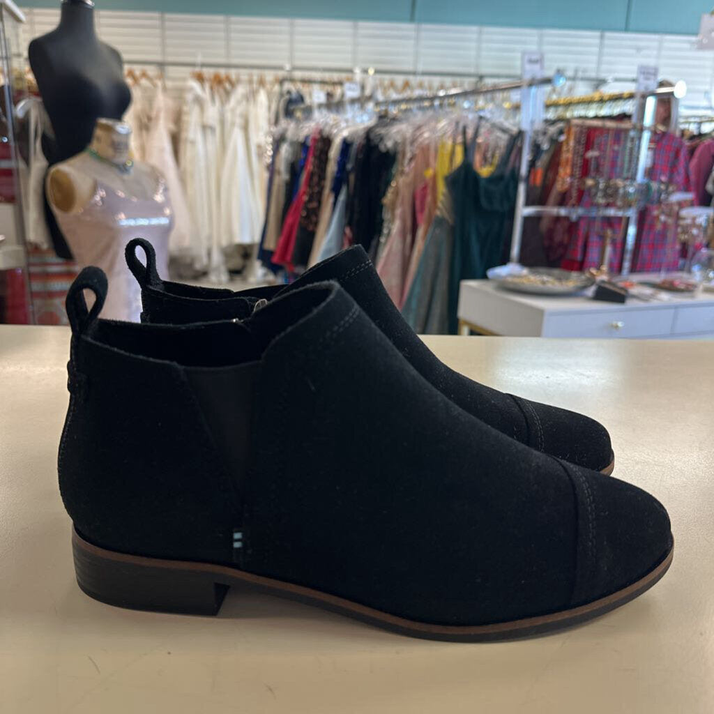 Toms Black Suede Reece Booties 8