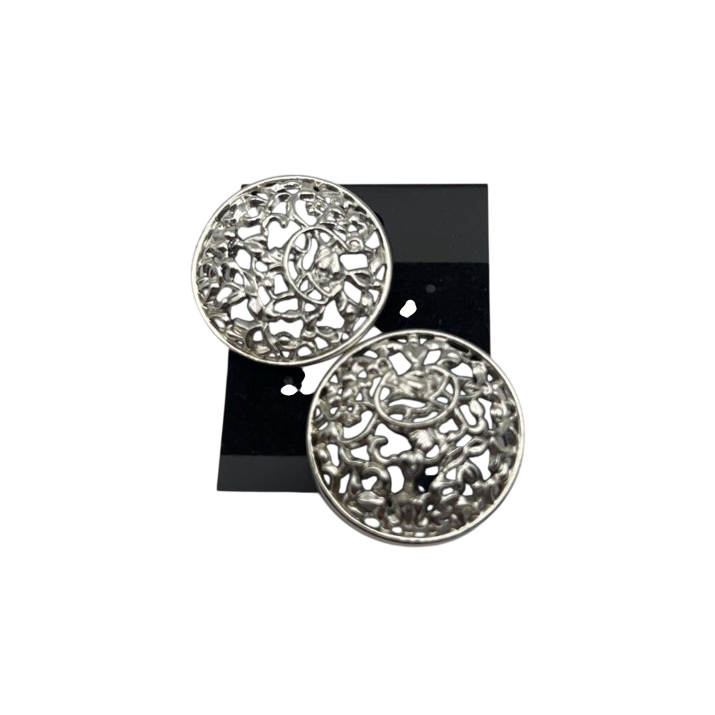 Silver Swirl Circle Clip On Earrings