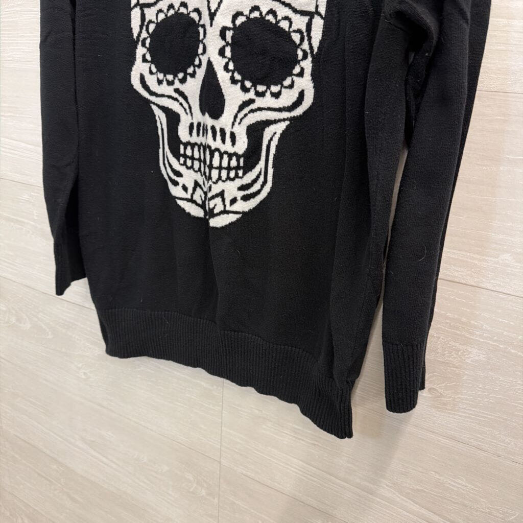 Torrid Black/ White Skeleton Face Sweater 00