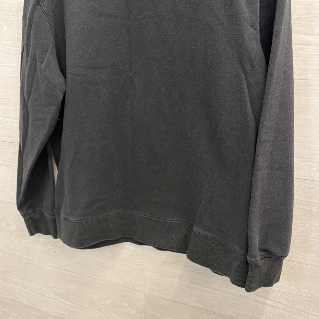 Quija Black/ White Graphic Long Sleeve Pullover Extra Large