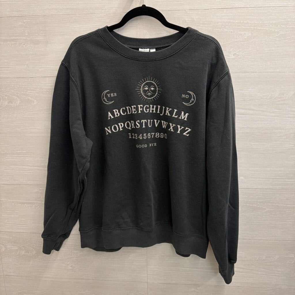 Quija Black/ White Graphic Long Sleeve Pullover XXL