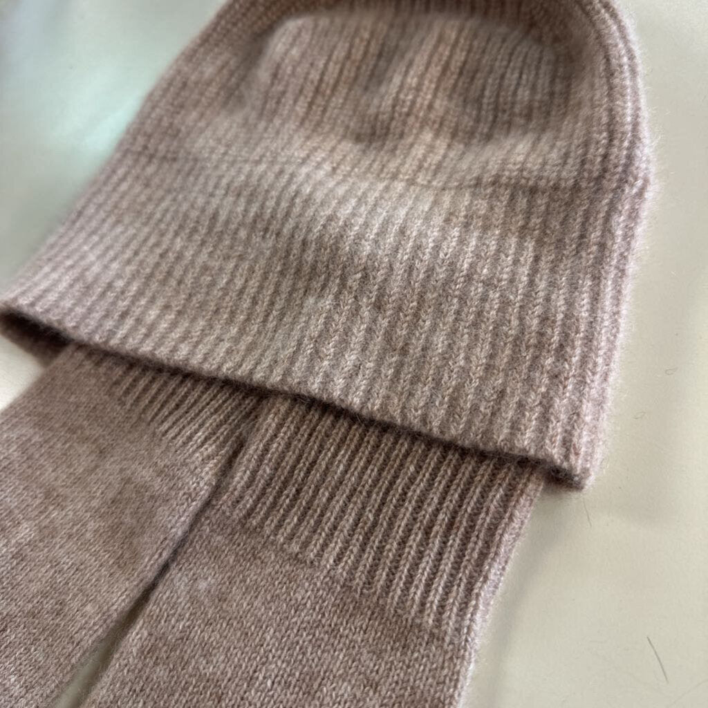 Quince Beige 100% Cashmere Knit Beanie/ Gloves Set One Size