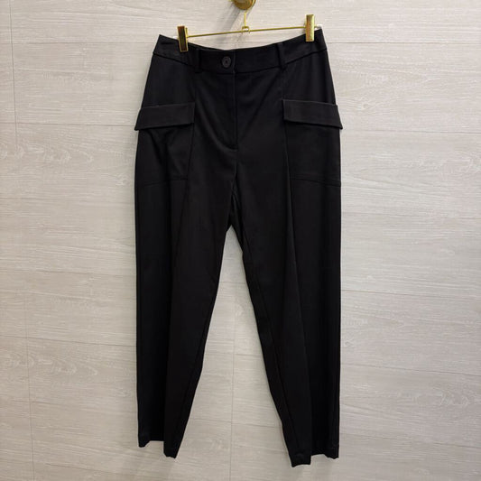 Elizabeth and James Black Straight Leg Pants 28