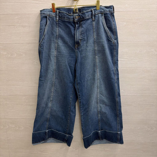 Gap Medium Wash High Rise Wide Leg Crop Jeans 33