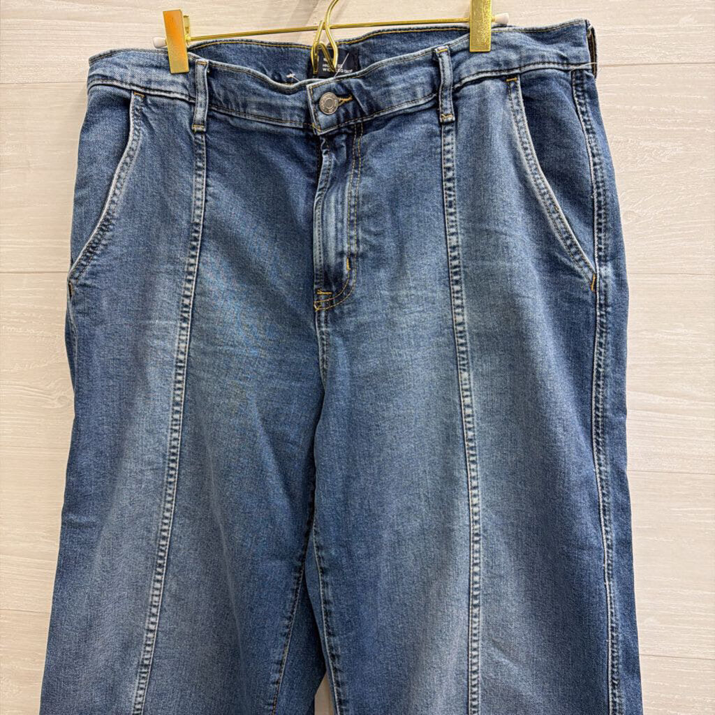 Gap Medium Wash High Rise Wide Leg Crop Jeans 33