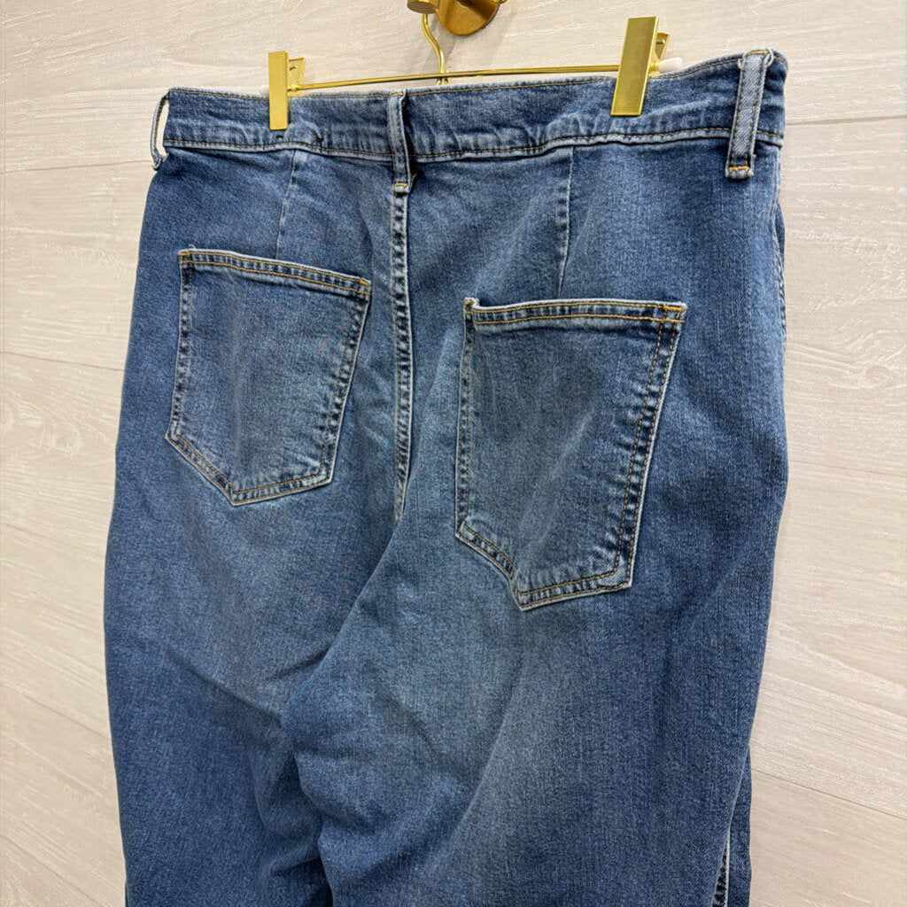 Gap Medium Wash High Rise Wide Leg Crop Jeans 33