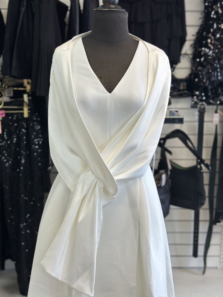 Calvin Klein Ivory V Neck High Low Bridal Gown With Wrap 6