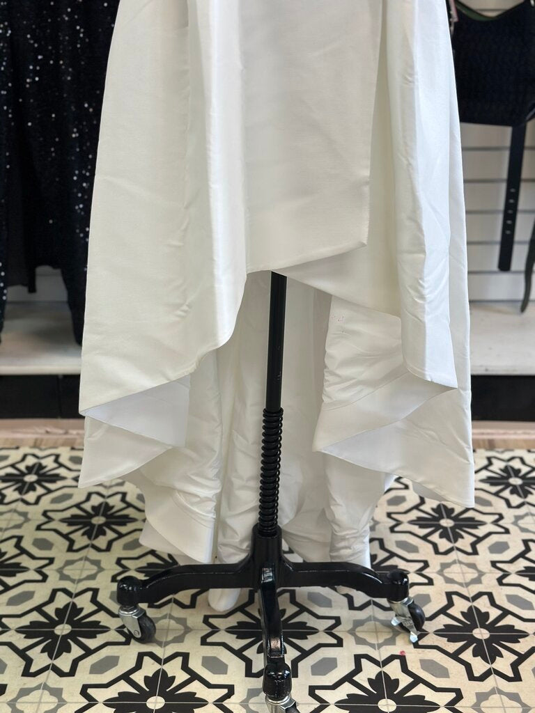 Calvin Klein Ivory V Neck High Low Bridal Gown With Wrap 6