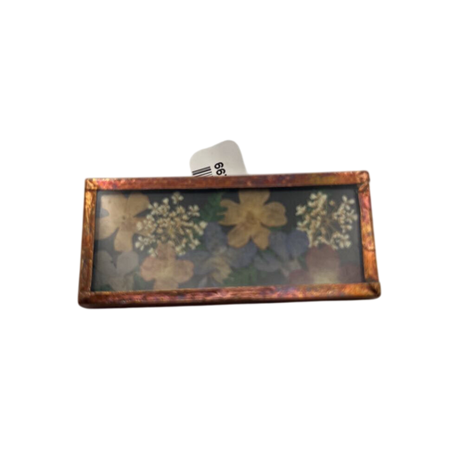 Dried Floral Resin Pin